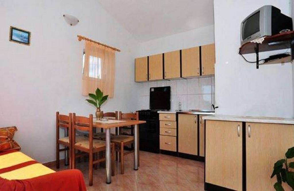Apartments Maric Drvenik Mali Habitación foto